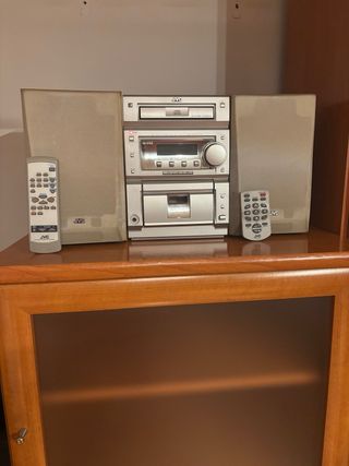 Equipo de música JVC CD/Cinta/Radio