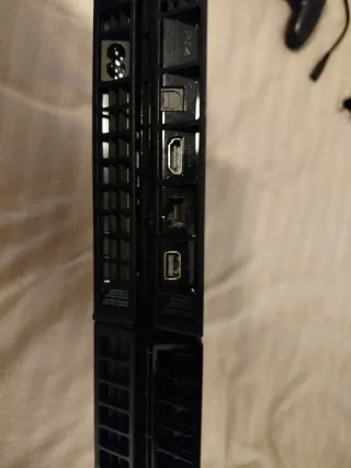 PS4 500G (PlayStation 4) Negra con Mando