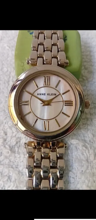 Reloj ANNE KLEIN