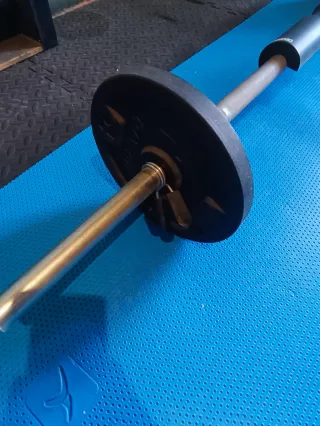 Kit Musculación 38 KG Barra Larga y Mancuernas