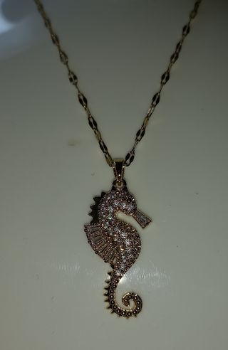 Collar Caballito de Mar Circonitas Oro