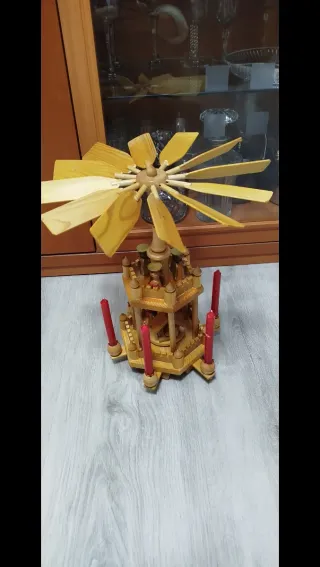 Pirámide Navideña Vintage Madera