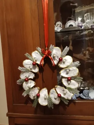 Ghirlanda natalizia con conchiglie