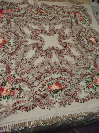 Mantón Manila Pintado