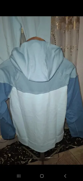 Conjunto deportivo Nike azul y blanco