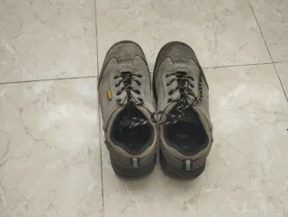 Zapatos de trabajo Vito grises y negros