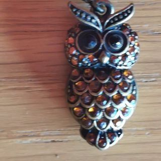 Colgantes varios con piedras