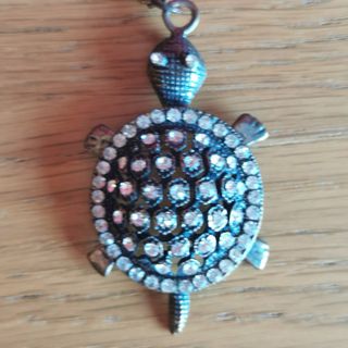 Colgantes varios con piedras