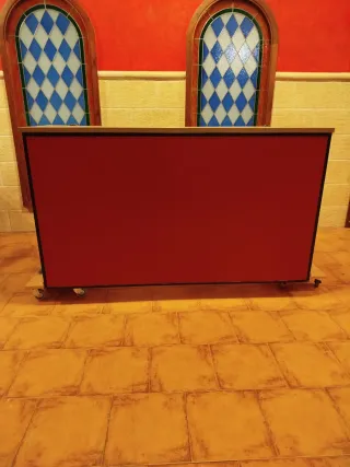 Barra portátil con ruedas