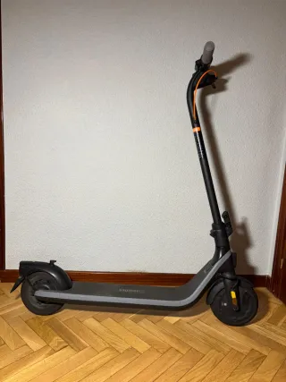 Patinete Eléctrico Ninebot KickScooter E2 Plus