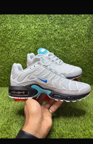 Zapatillas Nike Air Max Plus Gris y Turquesa