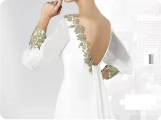 Novia Franc Saravia.Detalle pedrería espalda/puños