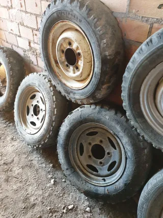 Ruedas Land Rover Santana y Defender