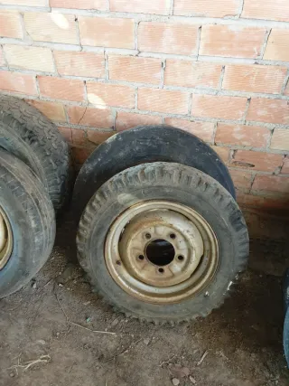 Ruedas Land Rover Santana y Defender