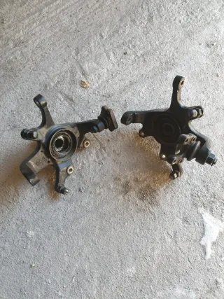 Manguetas Delanteras Nissan Terrano 2