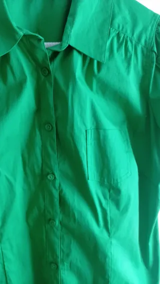 Blusa verde manga corta