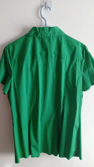 Blusa verde manga corta