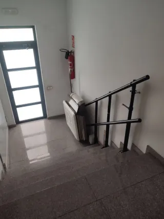 Plaza de garaje con ascensor de fácil acceso