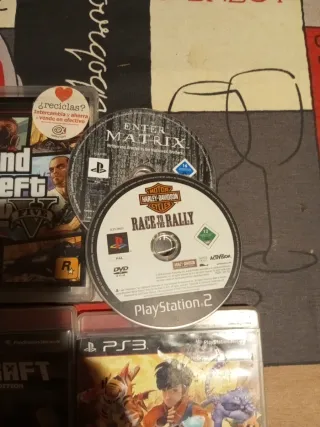 Pacchetto Giochi PS3: GTA V, Minecraft, Invizimals, D