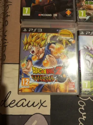 Pacchetto Giochi PS3: GTA V, Minecraft, Invizimals, D