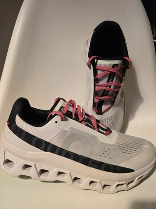 Zapatillas ON Cloudmonster Talla 44