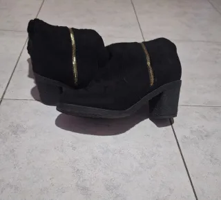 Stivaletti neri donna con tacco