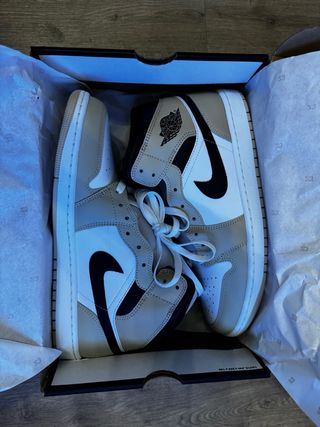 Nike Air Jordan 1 Mid Talla 45.5