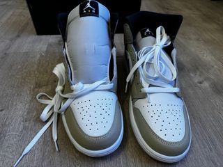 Nike Air Jordan 1 Mid Talla 45.5