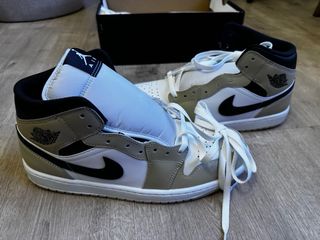 Nike Air Jordan 1 Mid Talla 45.5
