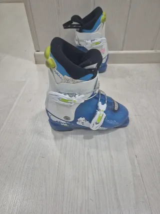 Sci e scarponi per bambini