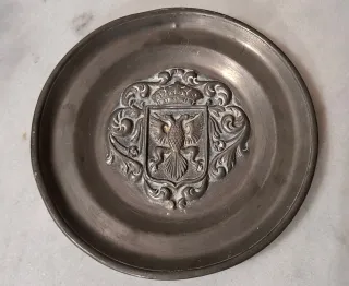 Plato Águila bicéfala