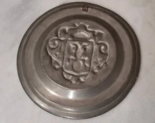 Plato Águila bicéfala