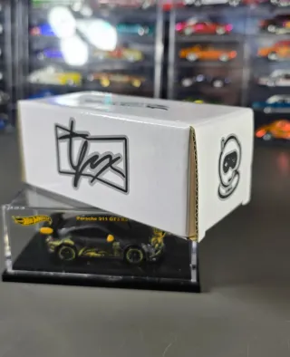 Hotwheels Porsche 911 GT3 RLC Colab T-Fox