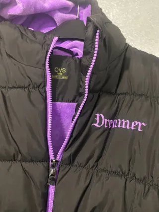 Chaqueta acolchada negra y morada talla 11-12 años
