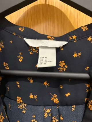 Camisa H&M flores talla 46