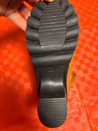 Botines camel tacón 39