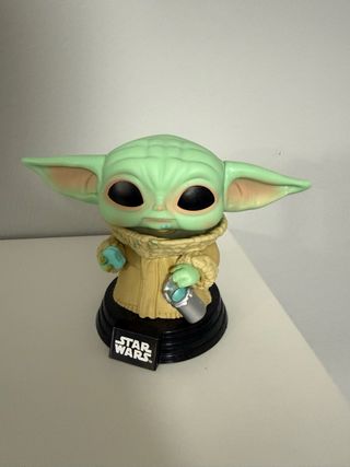 Funko Pop Star Wars Yoda Comiendo