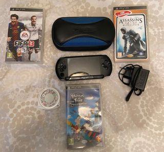 Console PSP nera + 3 giochi in perfette condizioni