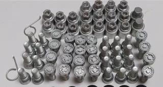 Se vende tornillos antirrobo VW GOLF MK7 AUDI SEAT