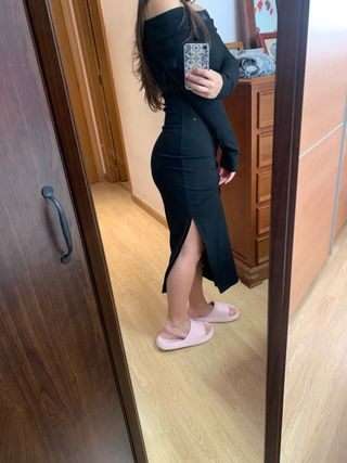 Vestido Mango negro off shoulder