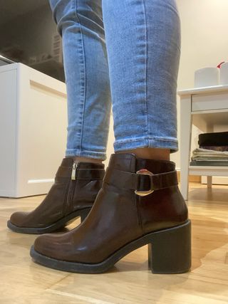 Botines Zara Marrones Tacón Hebilla