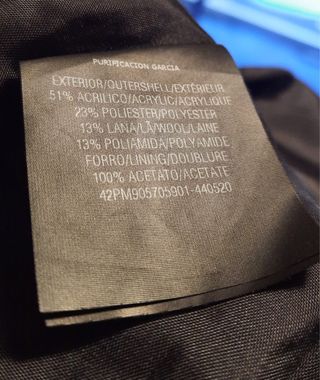 Vestido negro y blanco largo a la rodilla