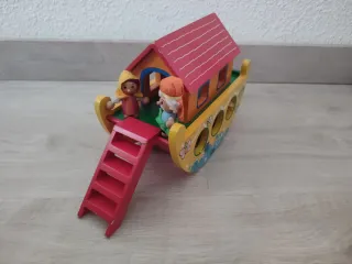 Puzzle Dora, dominó Caillou, Arca de Noé.