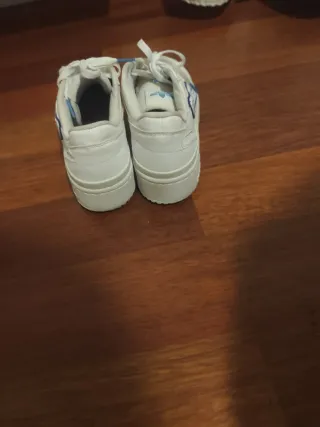 Zapatillas Adidas Forum Low Blancas y Azules