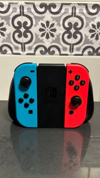 Nintendo Switch + FIFA 19 e FIFA 22