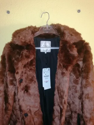 Abrigo pelo Zara Marrón Chocolate