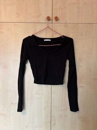 Camiseta negra de manga larga