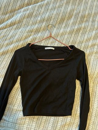 Camiseta negra de manga larga