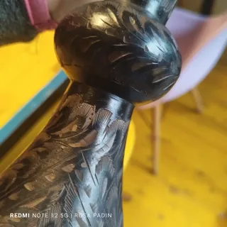 Pie de lámpara antiguo metal India