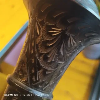 Pie de lámpara antiguo metal India